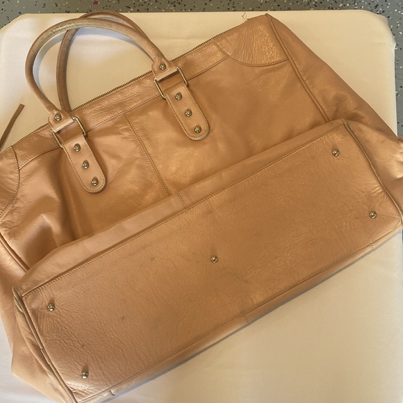 Leather Weekender Bag - Picture 5 of 11